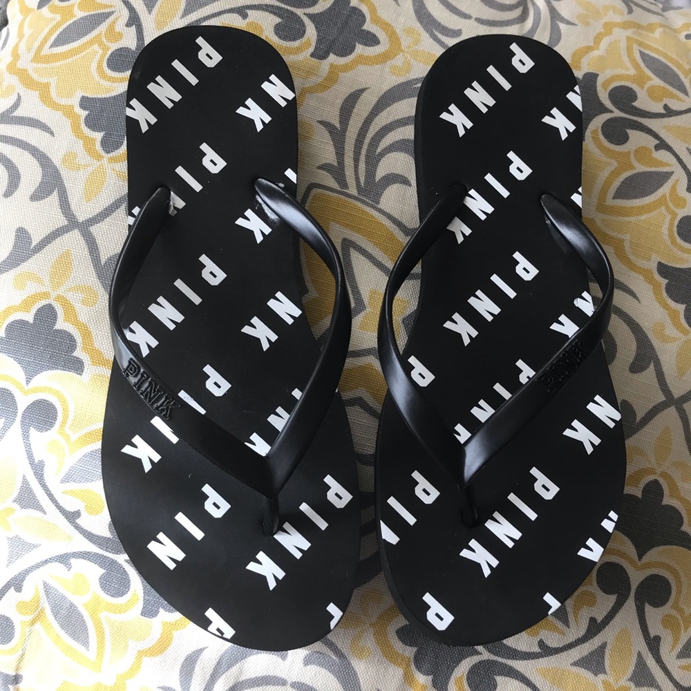 PINK Victoria’s Secret Flip flops